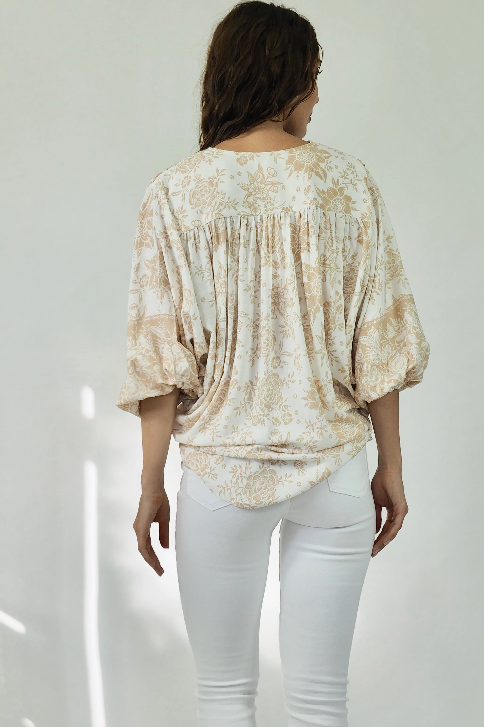 Dee High-Low Top in Elegant White and Beige – Stylish Womens Fashion Blouse