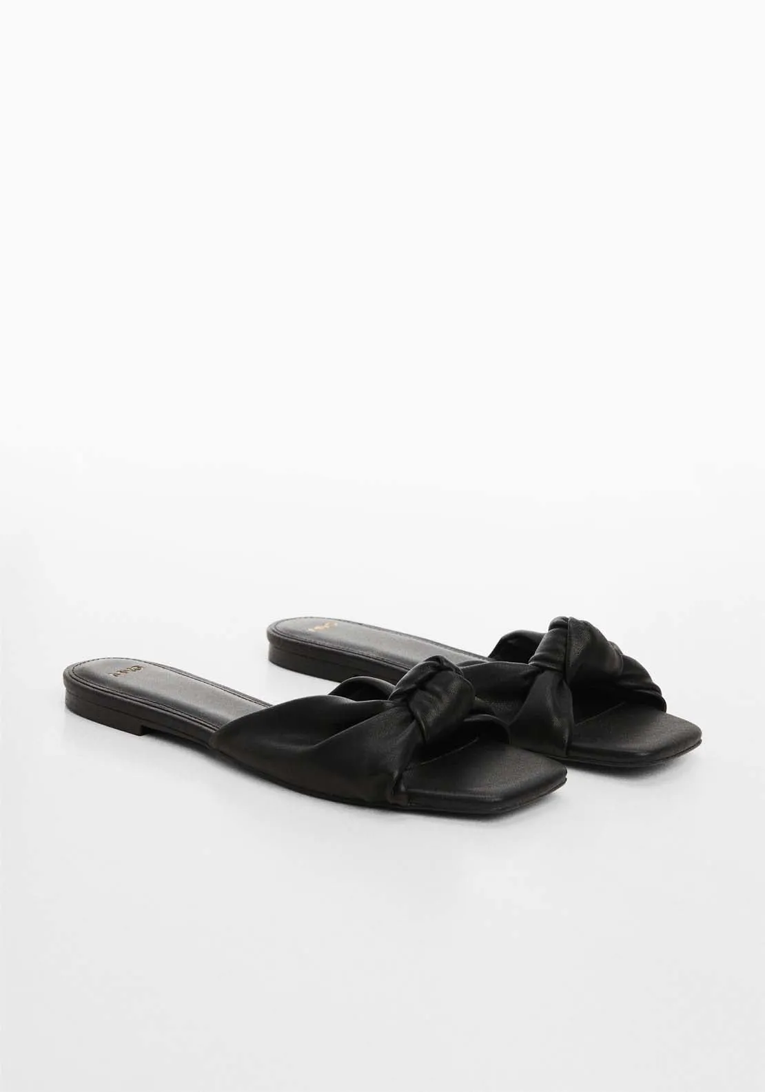 Square toe knot sandal