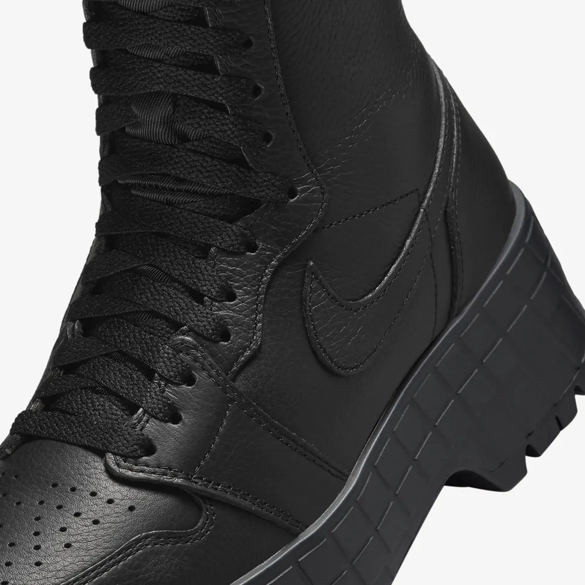 WMN'S AIR JORDAN 1 BROOKLYN 'BLACK/FLAT PEWTER-BLACK'